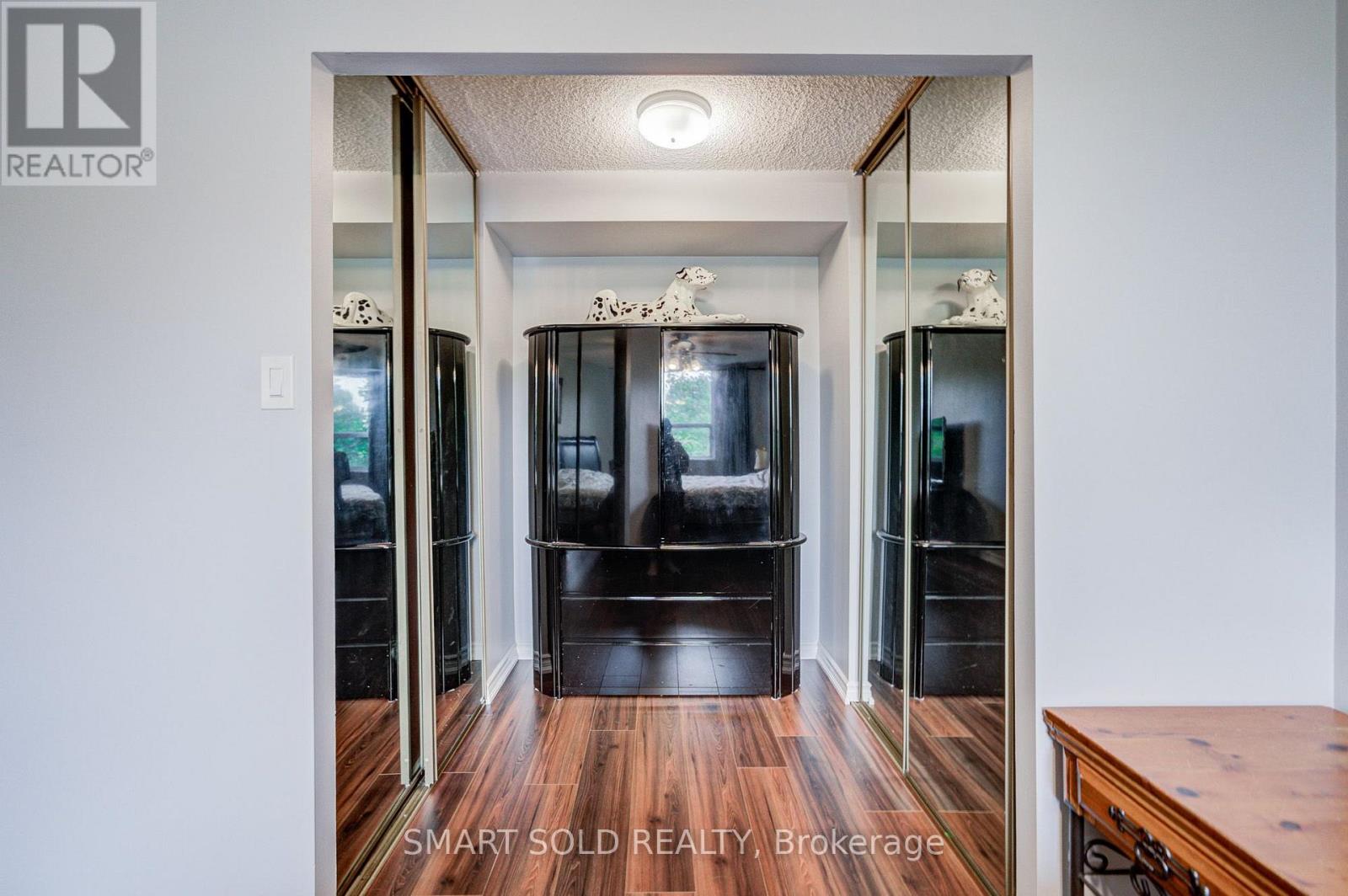 #210 5 OLD SHEPPARD AVENUE - 24