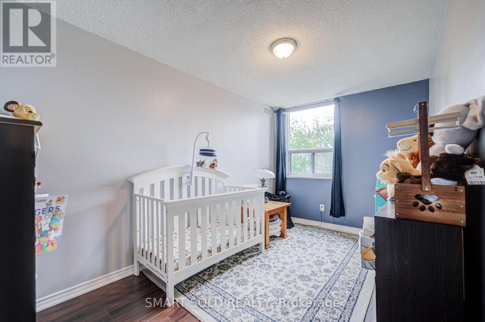 #210 5 OLD SHEPPARD AVENUE - 25