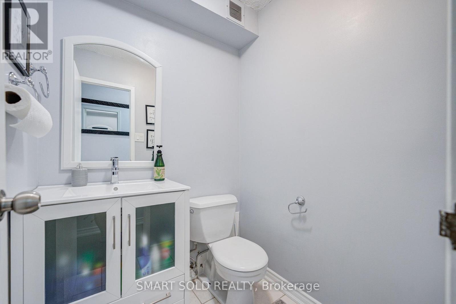 #210 5 OLD SHEPPARD AVENUE - 28