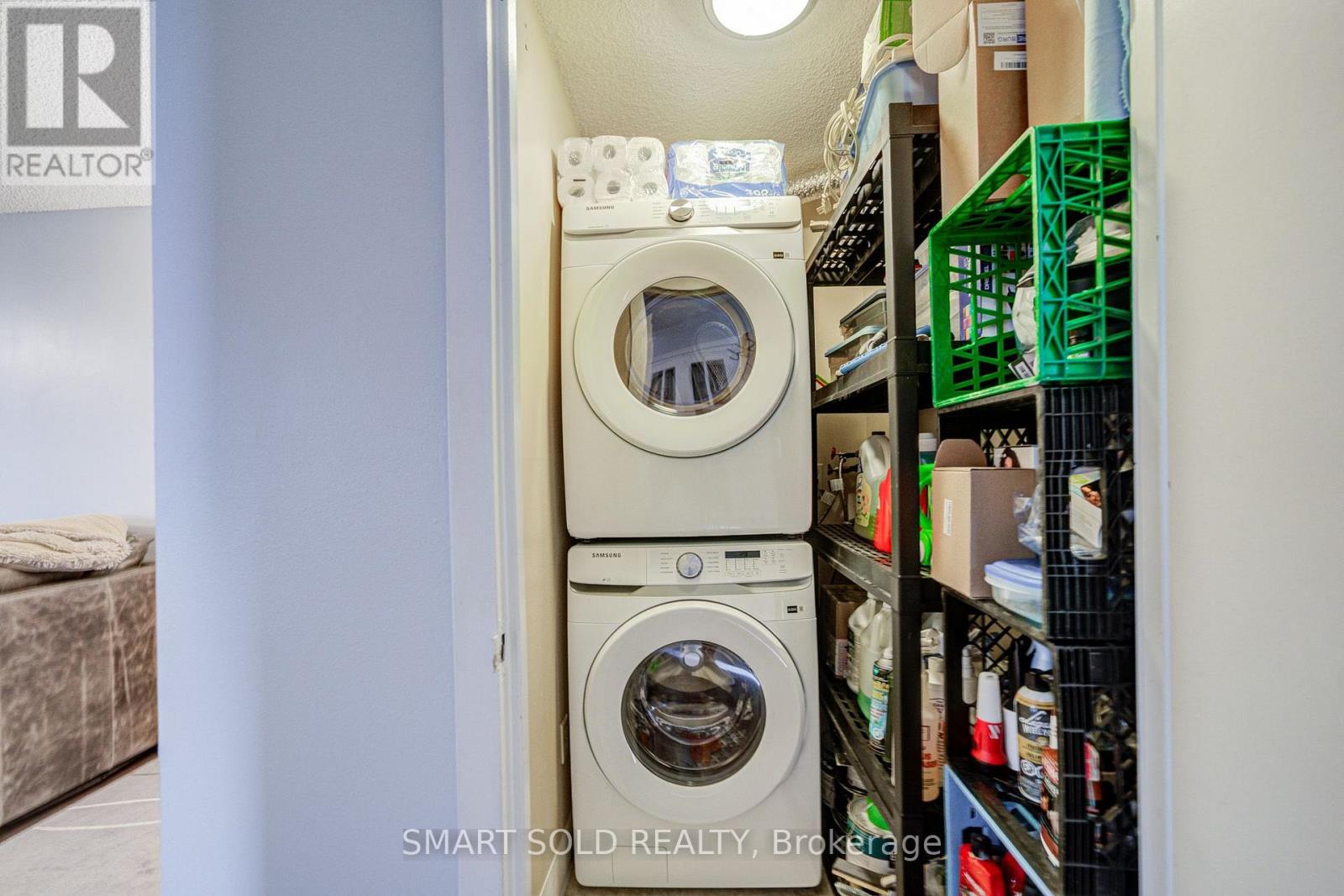 #210 5 OLD SHEPPARD AVENUE - 29