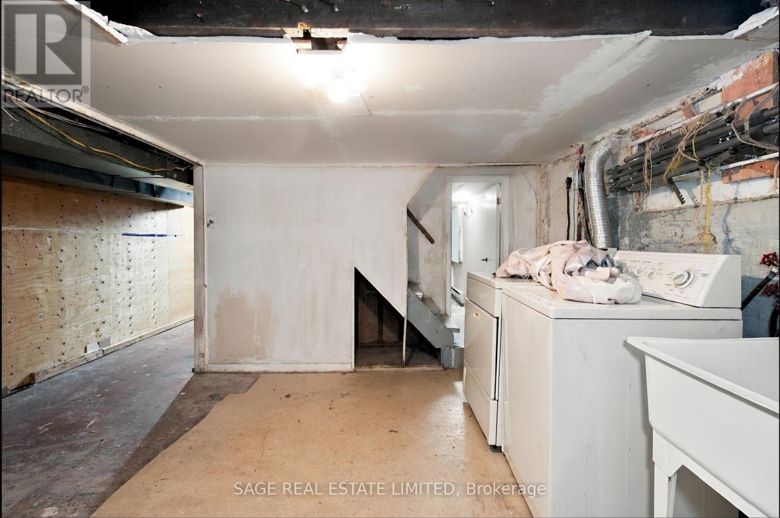 16 SACKVILLE PLACE - 12