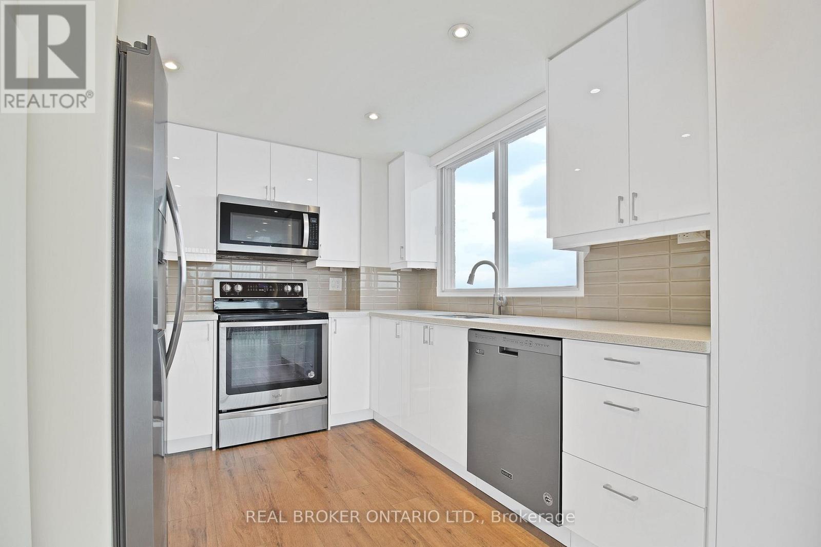 3301 - 5 CONCORDE PLACE, Toronto (Banbury-Don Mills) — photo 4