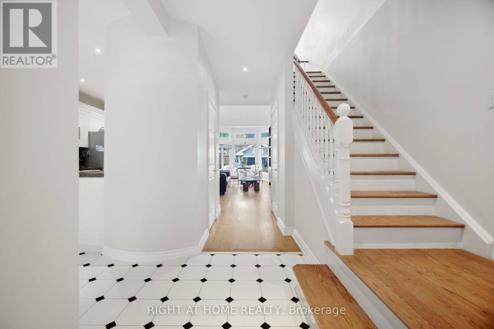 219 BROADWAY AVENUE, Toronto (Mount Pleasant East) — photo 5