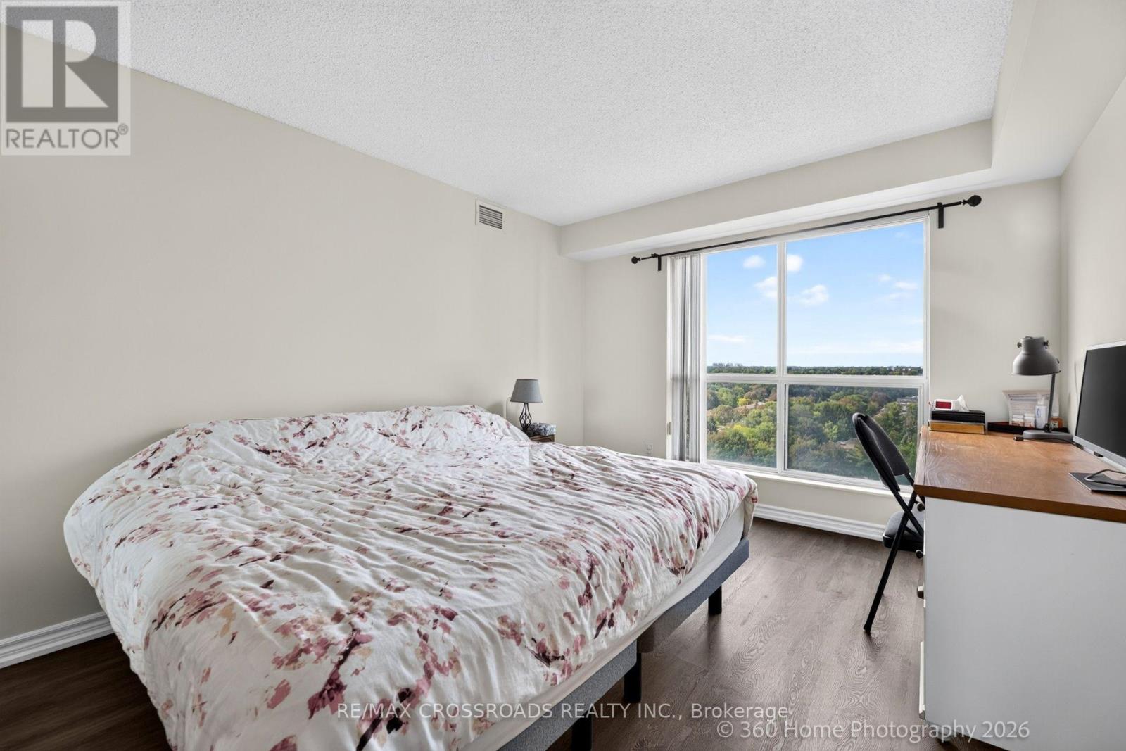 #1506 23 LORRAINE DRIVE - 20