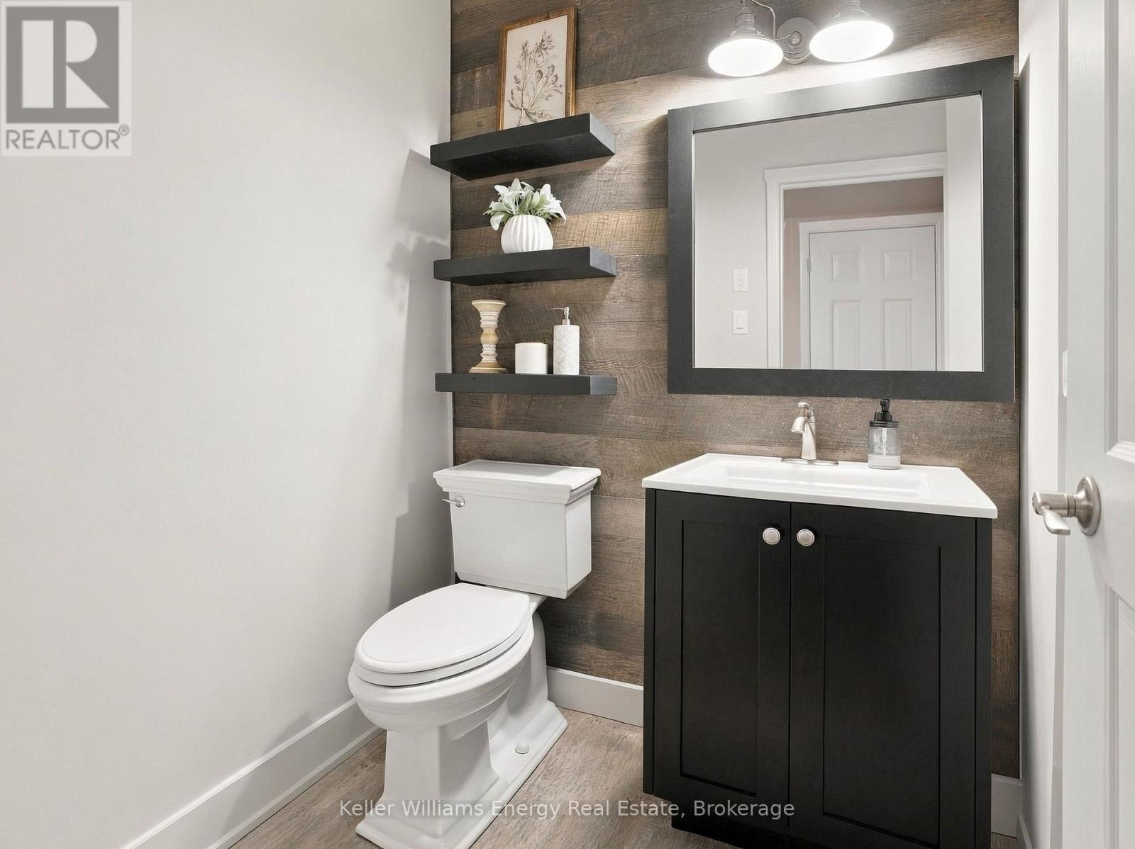 123 Erickson Drive, Whitby, ON photo 24