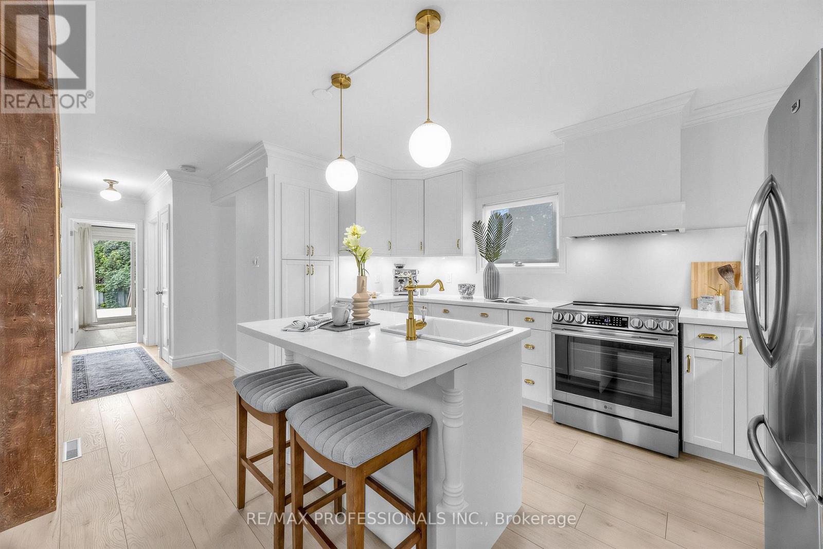 1013 CENTRE STREET S, Whitby (Downtown Whitby) — photo 8