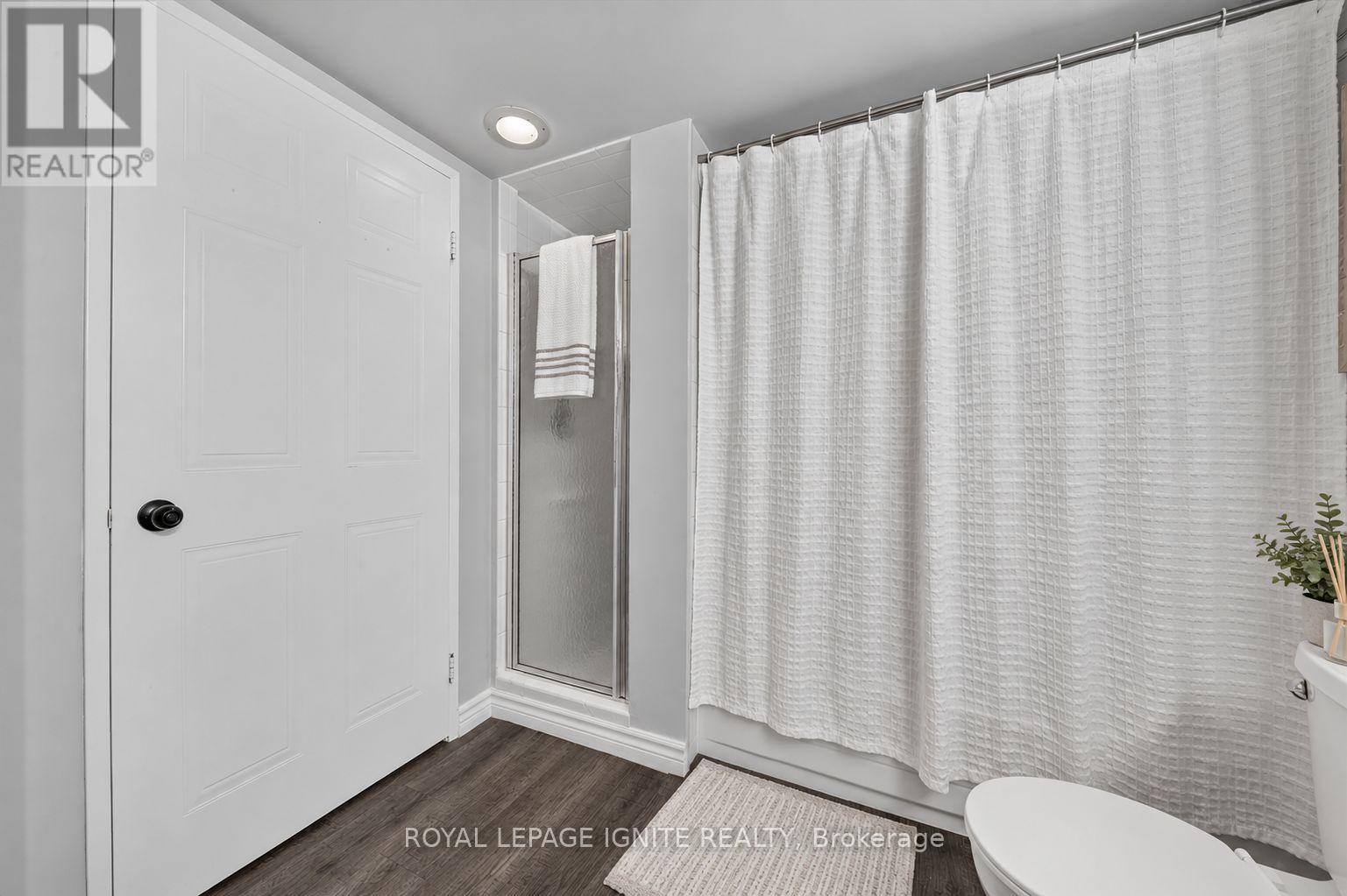 404 - 400 MCLEVIN AVENUE, Toronto (Malvern) — photo 9
