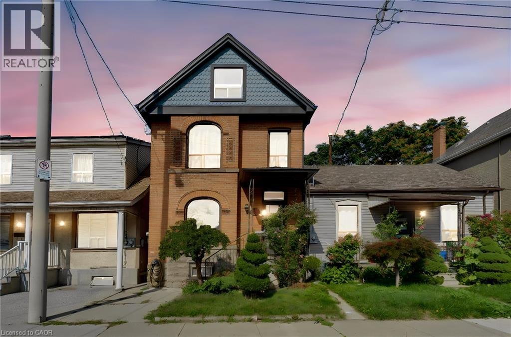 23 OAK Avenue, Hamilton — photo 2