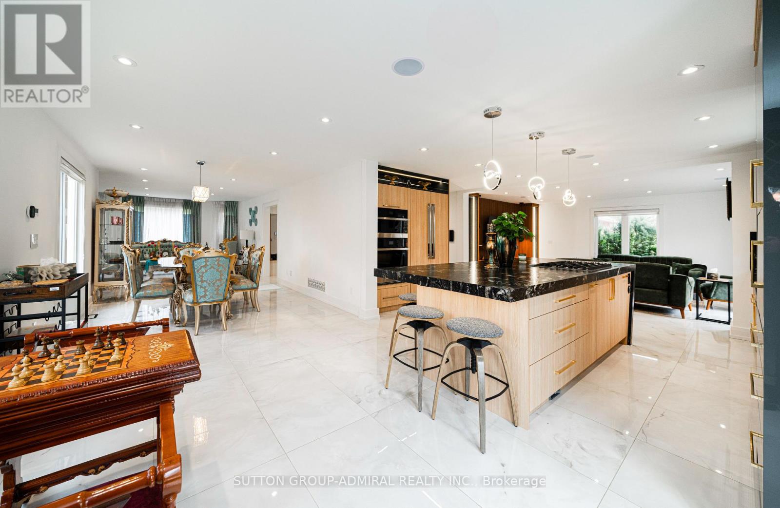 60 MAPLE WAY, East Gwillimbury (Sharon) — photo 12
