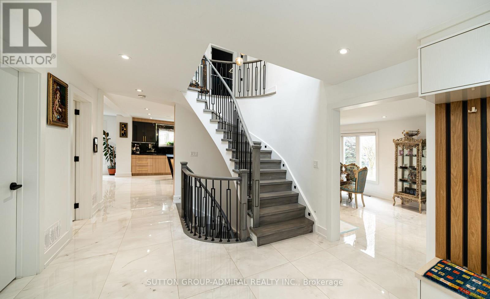 60 MAPLE WAY, East Gwillimbury (Sharon) — photo 3