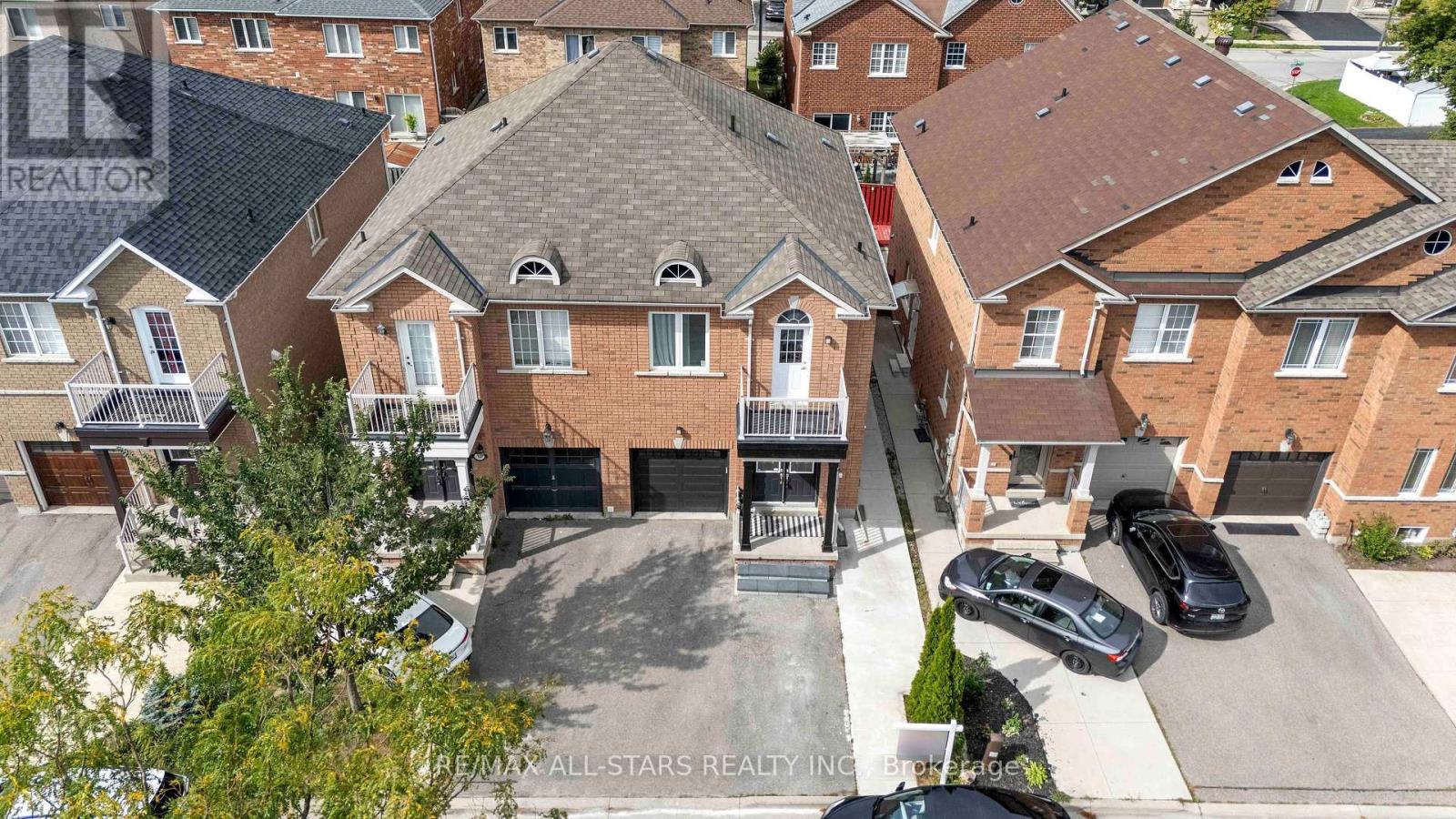 93 ARCO CIRCLE, Vaughan (Maple) — photo 2
