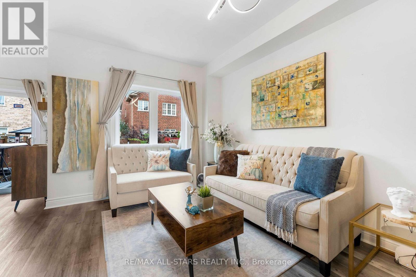 93 ARCO CIRCLE, Vaughan (Maple) — photo 9
