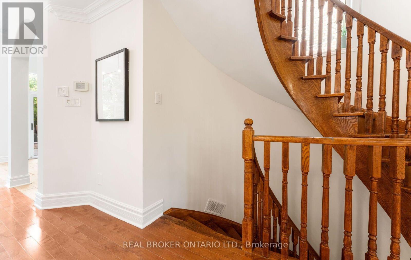 84 SANDWAY CRESCENT - Image 29
