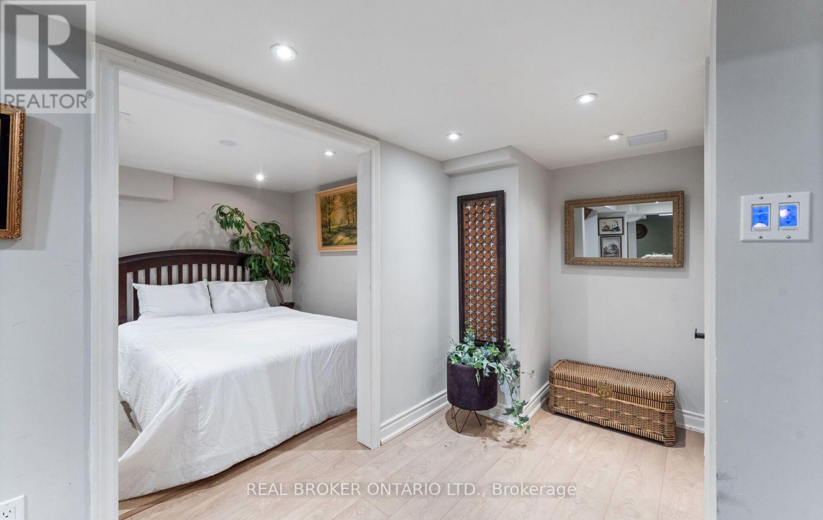 84 SANDWAY CRESCENT - Image 34