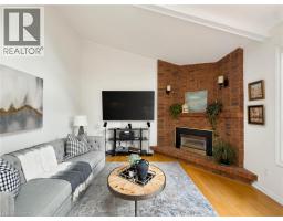 1236 Thorpe Road, Burlington, ON L7S2C9 Photo 12