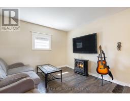 Kitchen - 275 Gill Street, Orillia, ON L3V4K3 Photo 9