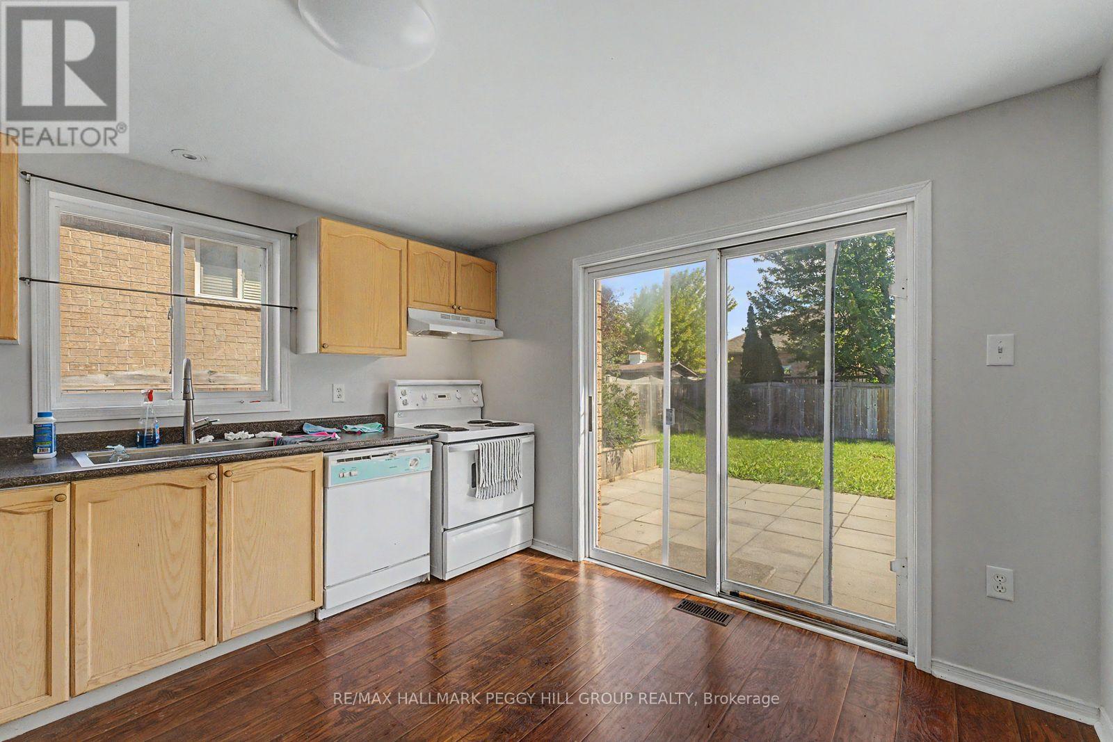 24 DUNSMORE LANE, Barrie (Georgian Drive) — photo 5