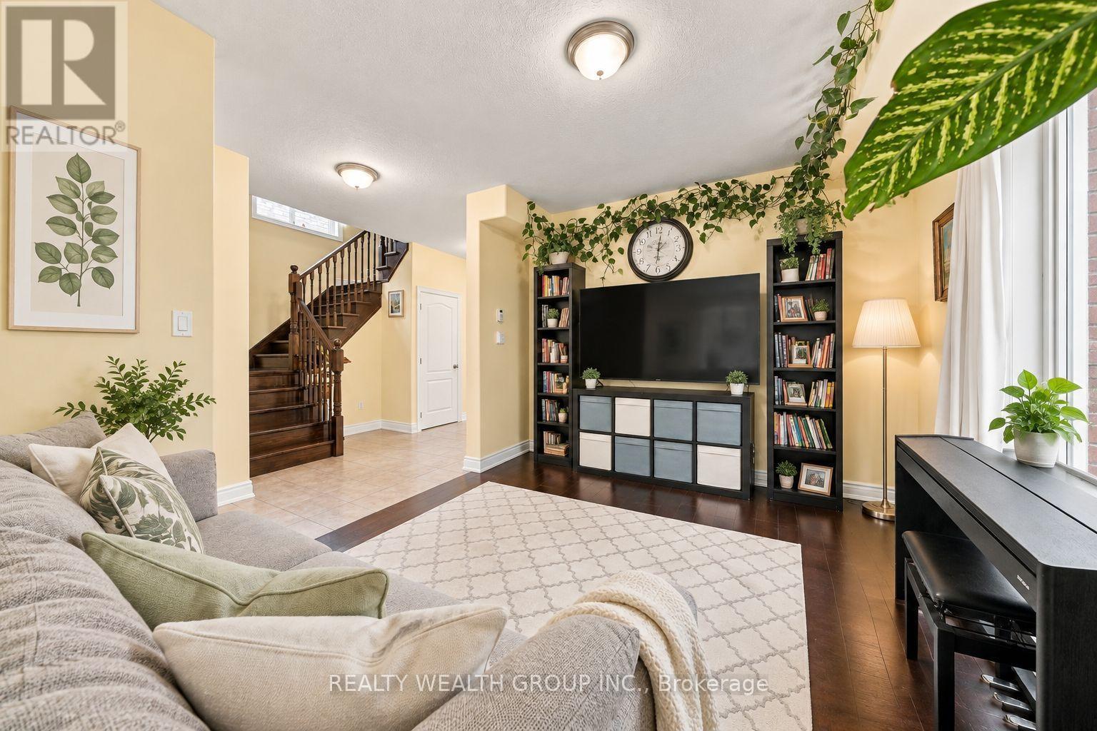 43 BOOTH LANE - 12