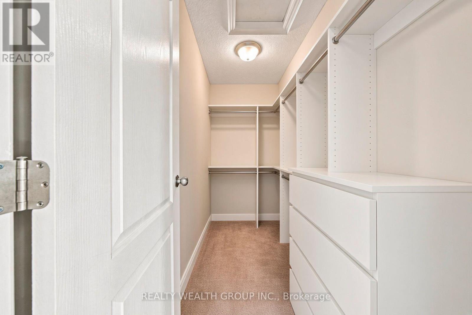 43 BOOTH LANE - Image 15