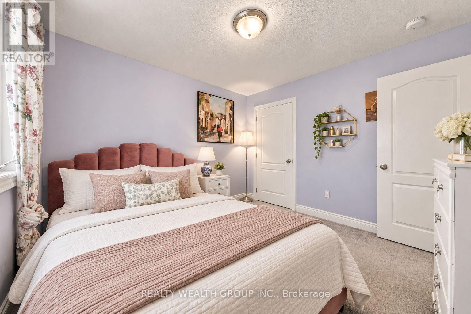 43 BOOTH LANE - Image 17
