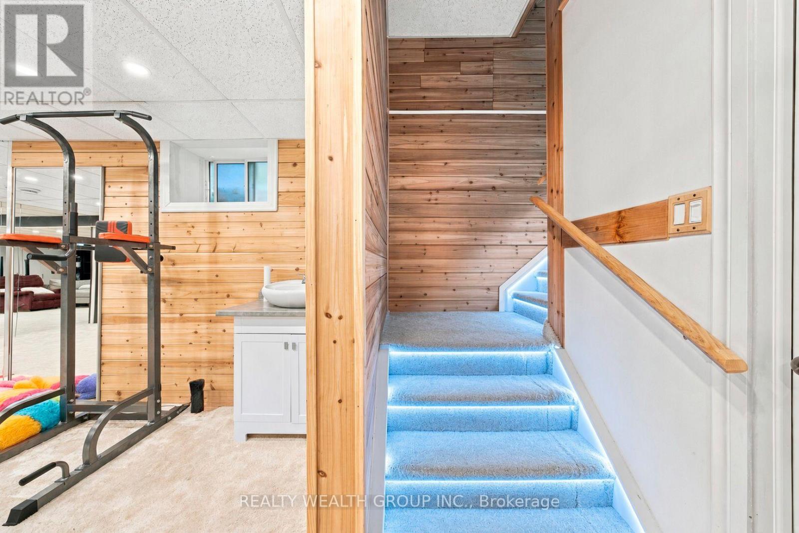43 BOOTH LANE - Image 23