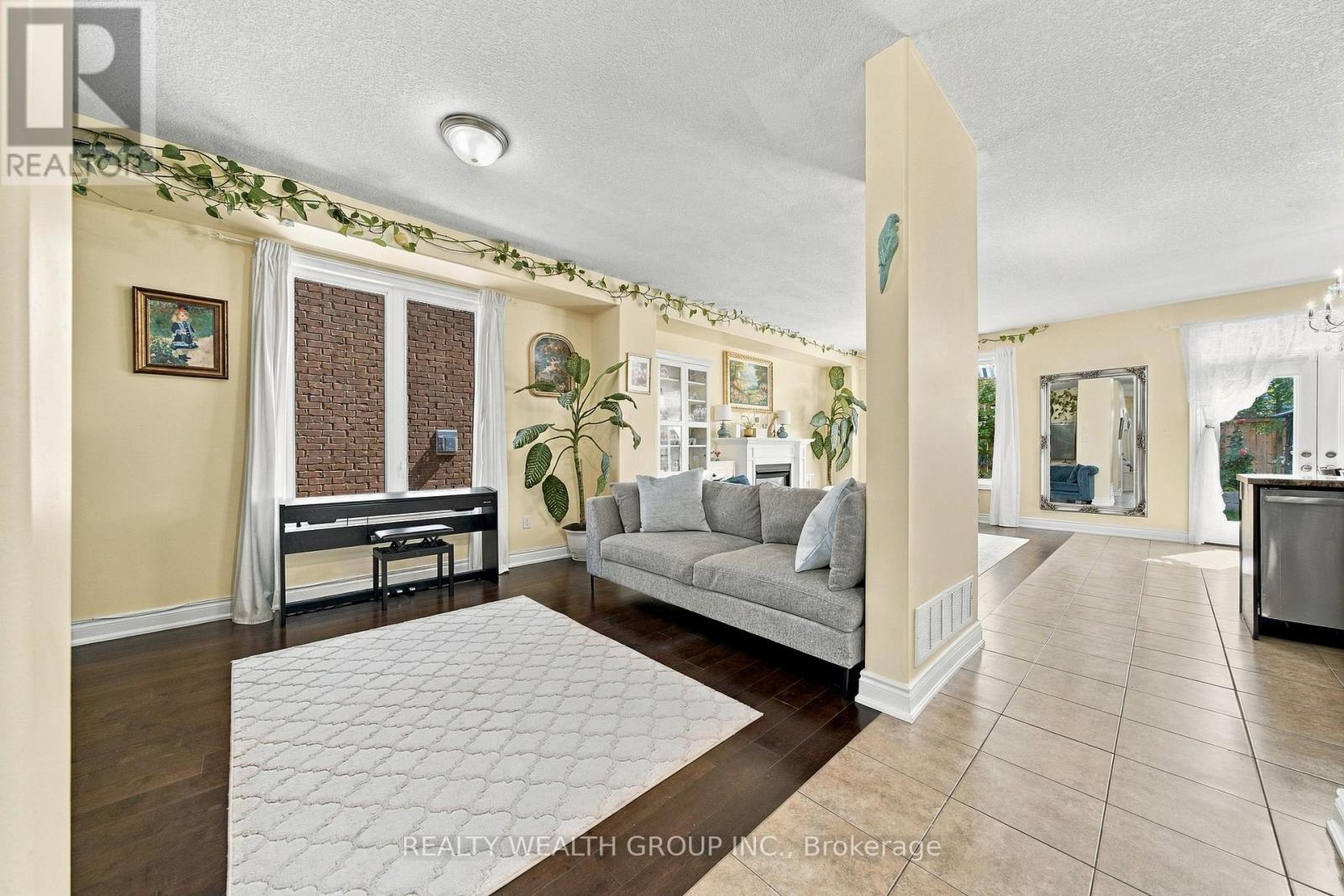 43 BOOTH LANE, Barrie (Painswick South) — photo 6