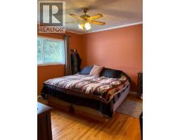 Laundry room - 4915 50 Avenue E, Bluffton, AB T0C0M0 Photo 8