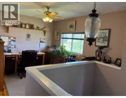 Bedroom - 4915 50 Avenue E, Bluffton, AB T0C0M0 Photo 9