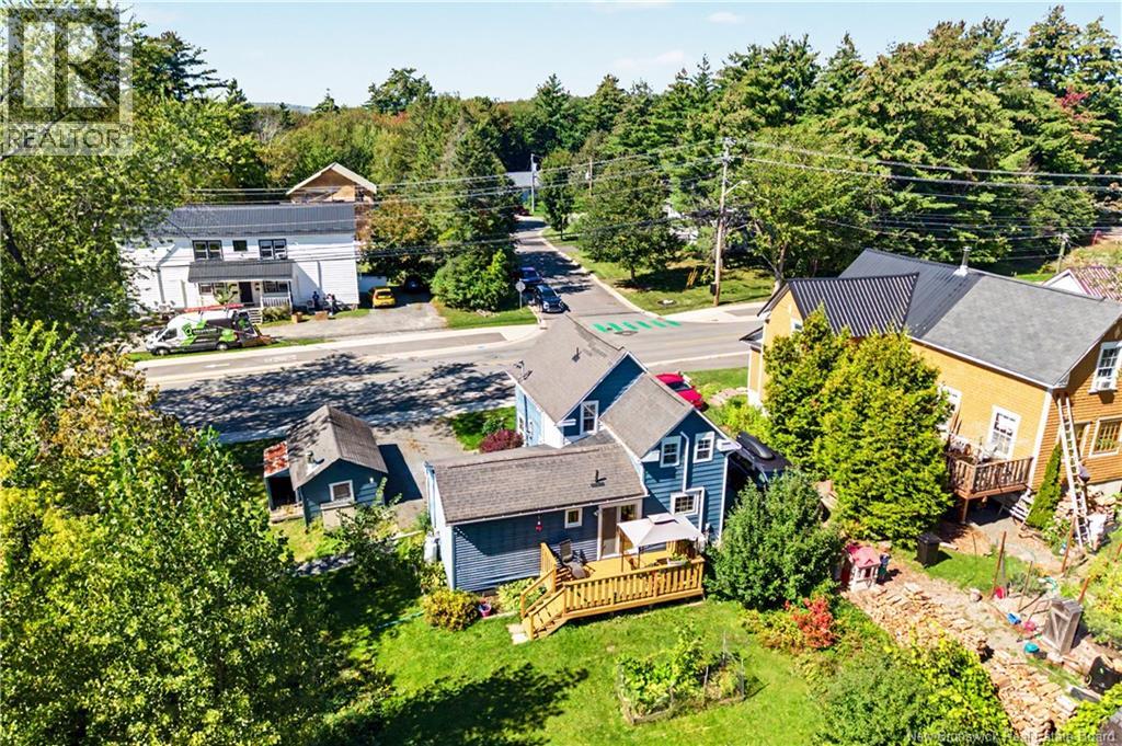 166 Brookside Drive, Fredericton, New Brunswick, E3A1T6, Fredericton, New Brunswick — photo 4 of 5