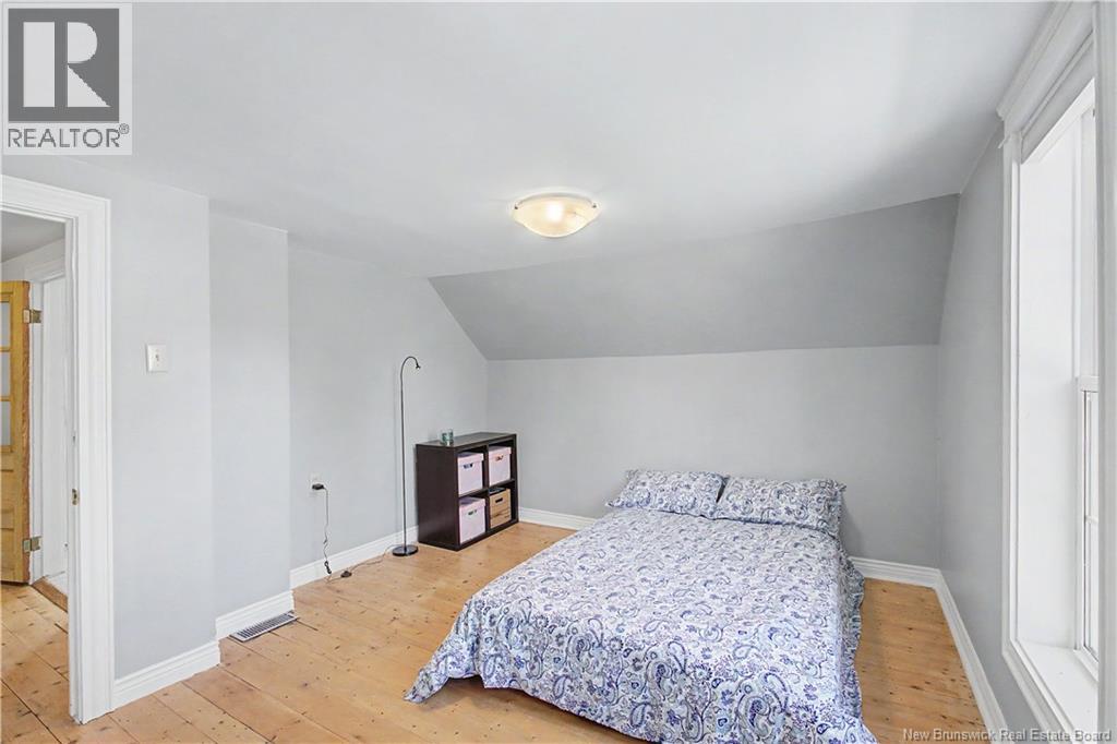 166 Brookside Drive - Image 32