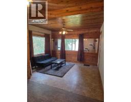 Living room - 511 12c Street N, Lethbridge, AB T1H2N4 Photo 6