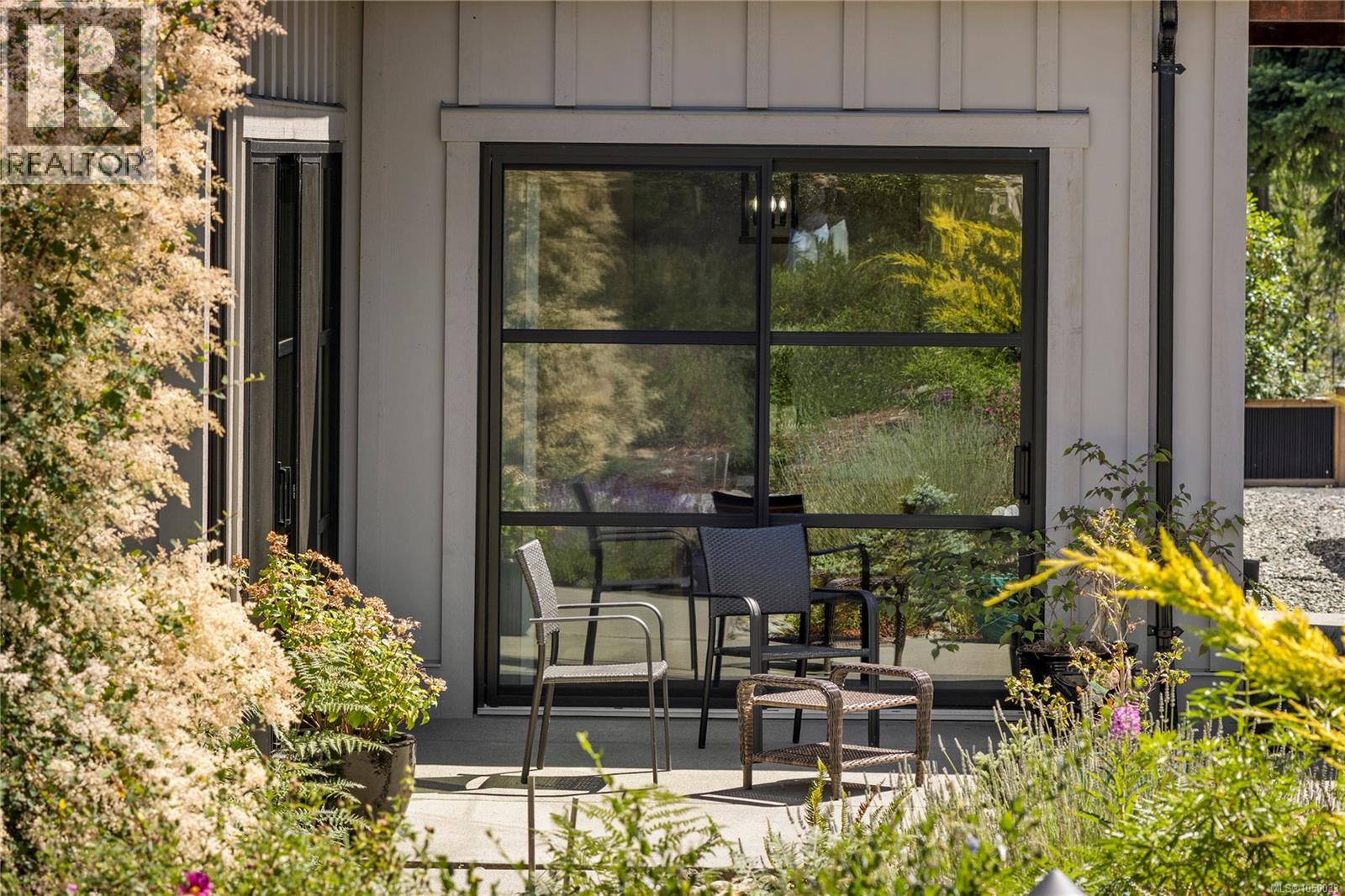 1175 Evergreen Way - 43