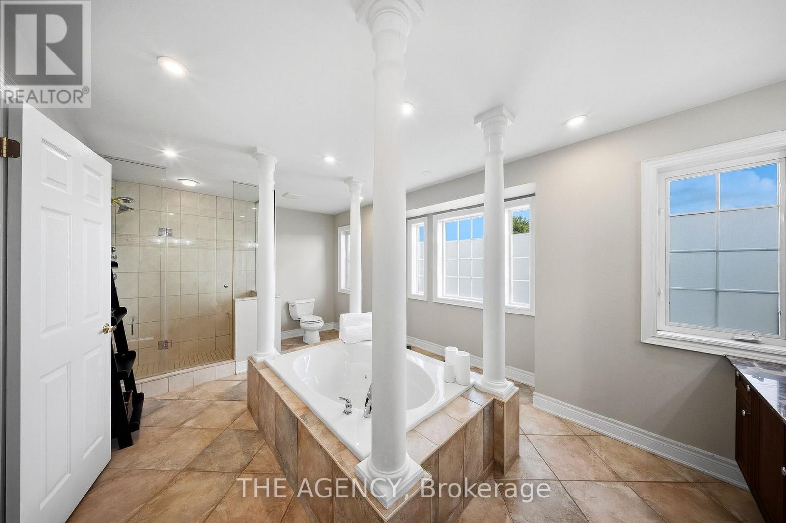 4 MORRISON COURT - 27