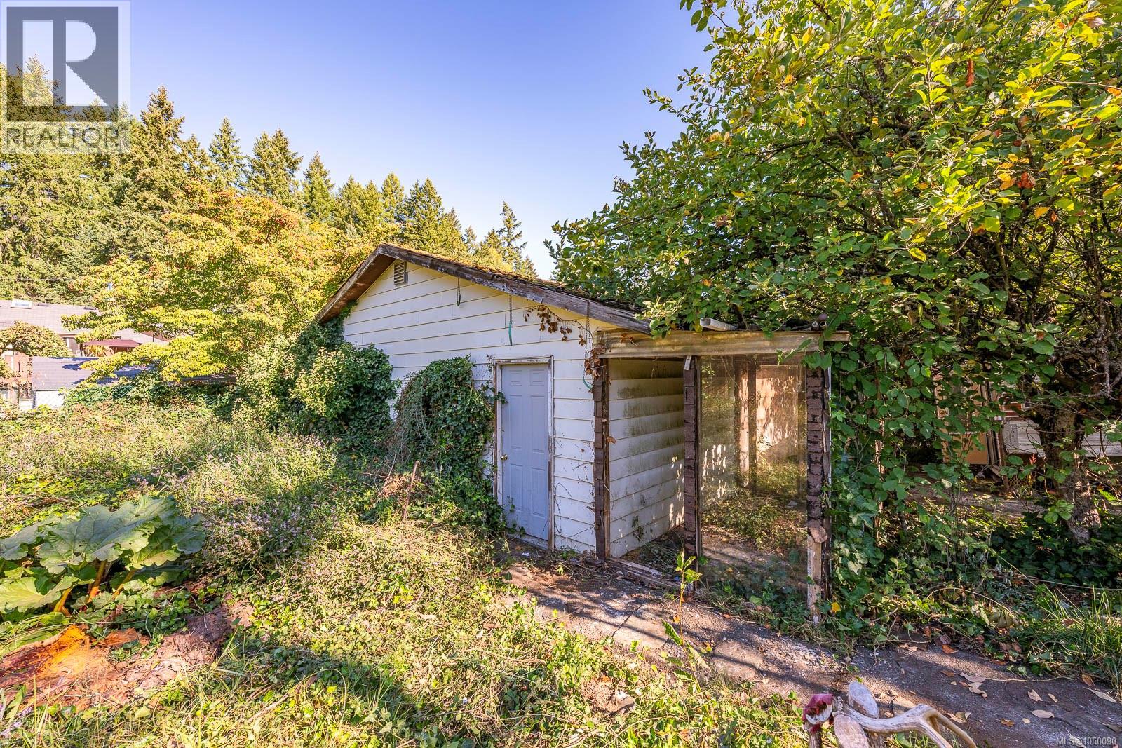 2547 Mabley Rd - 3