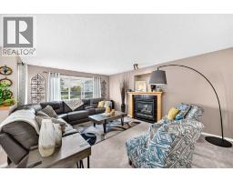 4pc Bathroom - 267 Taravista Street Ne, Calgary, AB T3J4S5 Photo 11