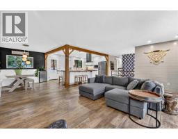 Bedroom - 1703 107 Avenue Sw, Calgary, AB T2W0C3 Photo 6