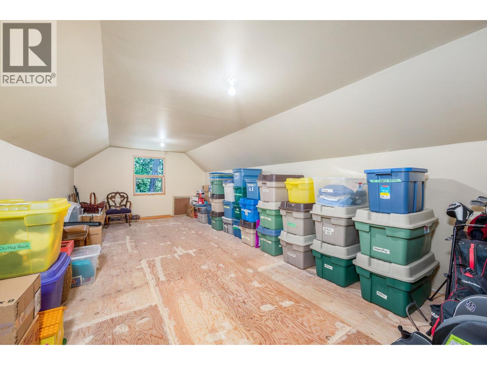2245 Okanagan Street - Image 28