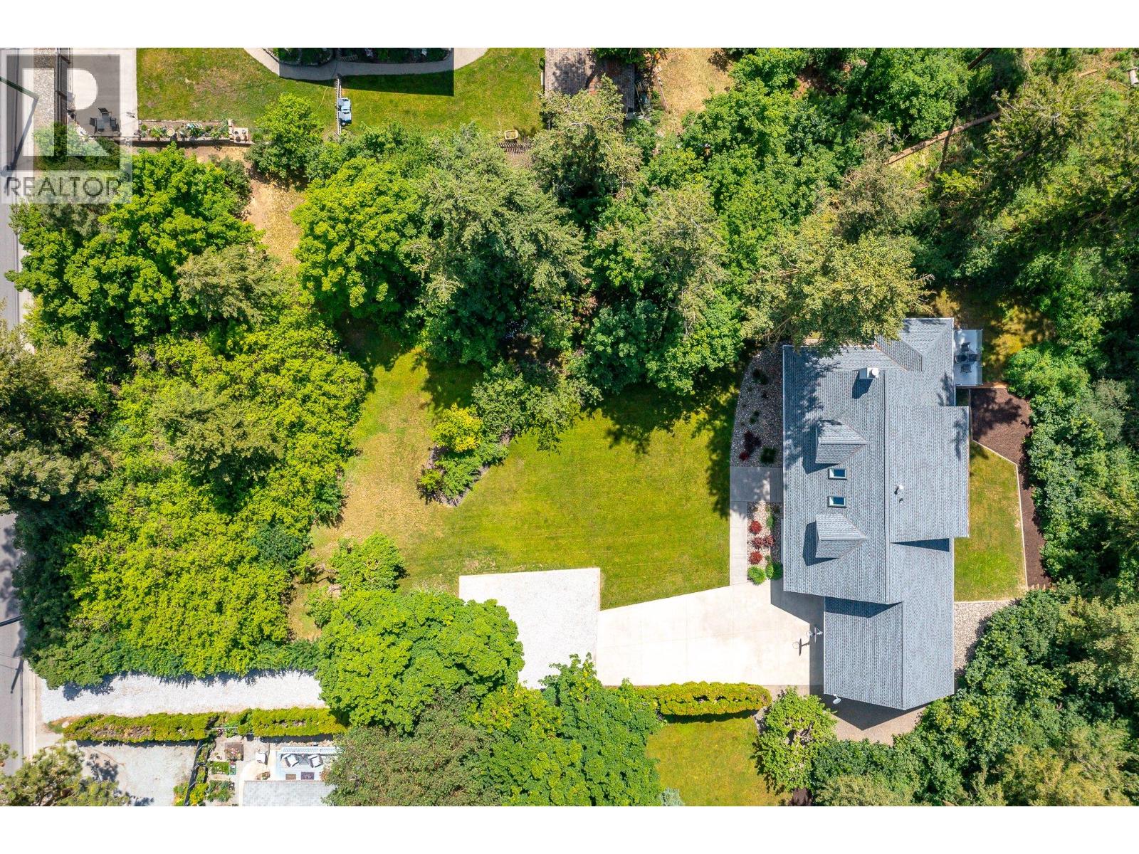 2245 Okanagan Street - 40
