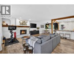 Foyer - 1703 107 Avenue Sw, Calgary, AB T2W0C3 Photo 8