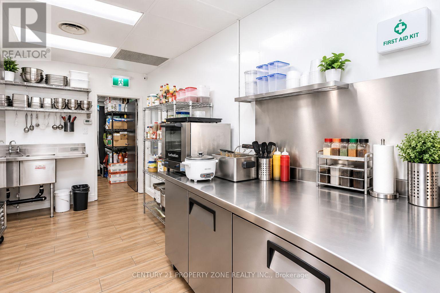 10 - 106 HUMBER COLLEGE BOULEVARD, Toronto (West Humber-Clairville) — photo 5