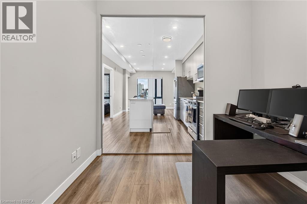 #609 15 QUEEN Street - Image 32