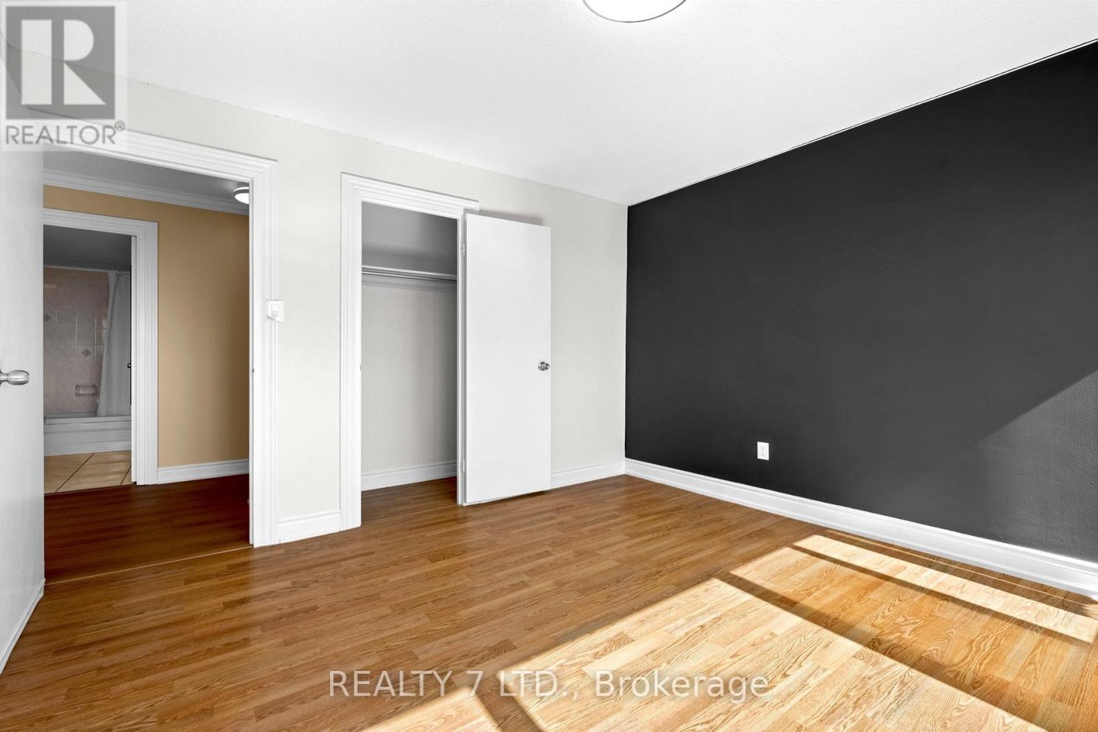 #1507 50 ELM DRIVE E - 25
