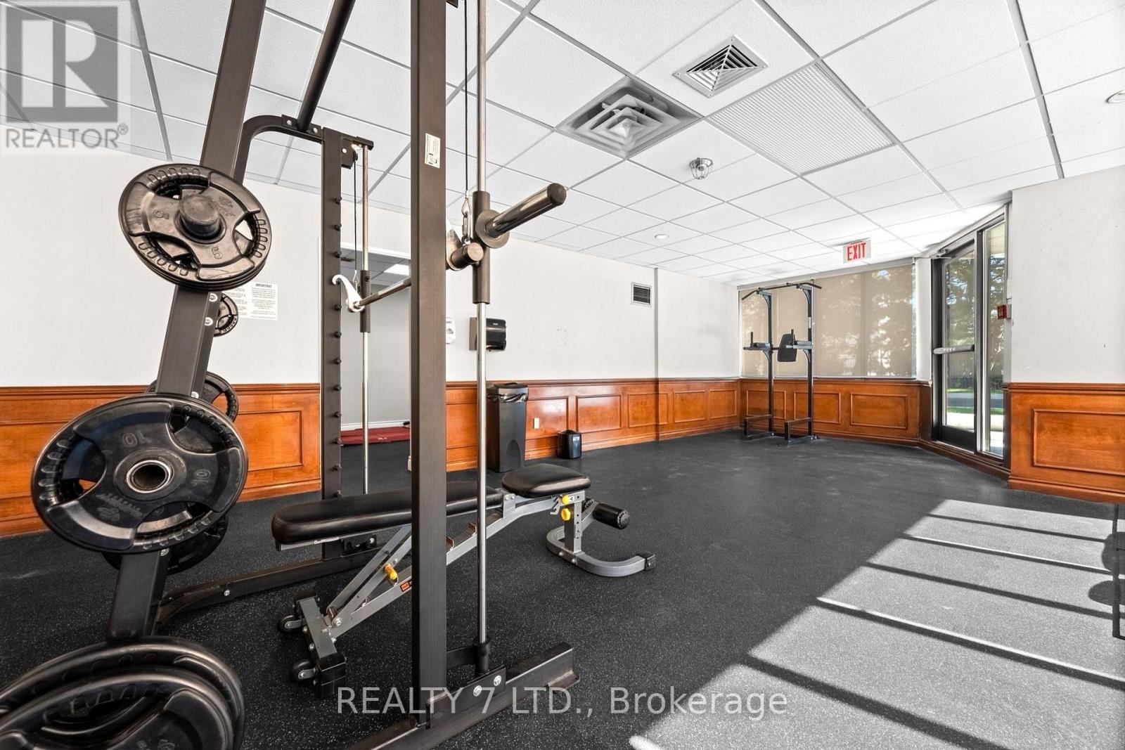 #1507 50 ELM DRIVE E - 37