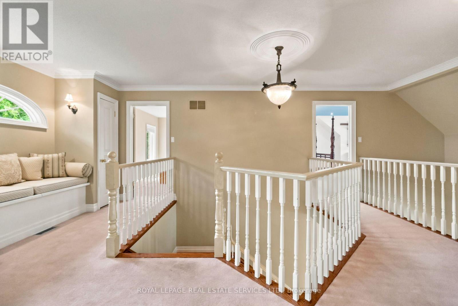 39 ROCKINGHAM DRIVE - 22