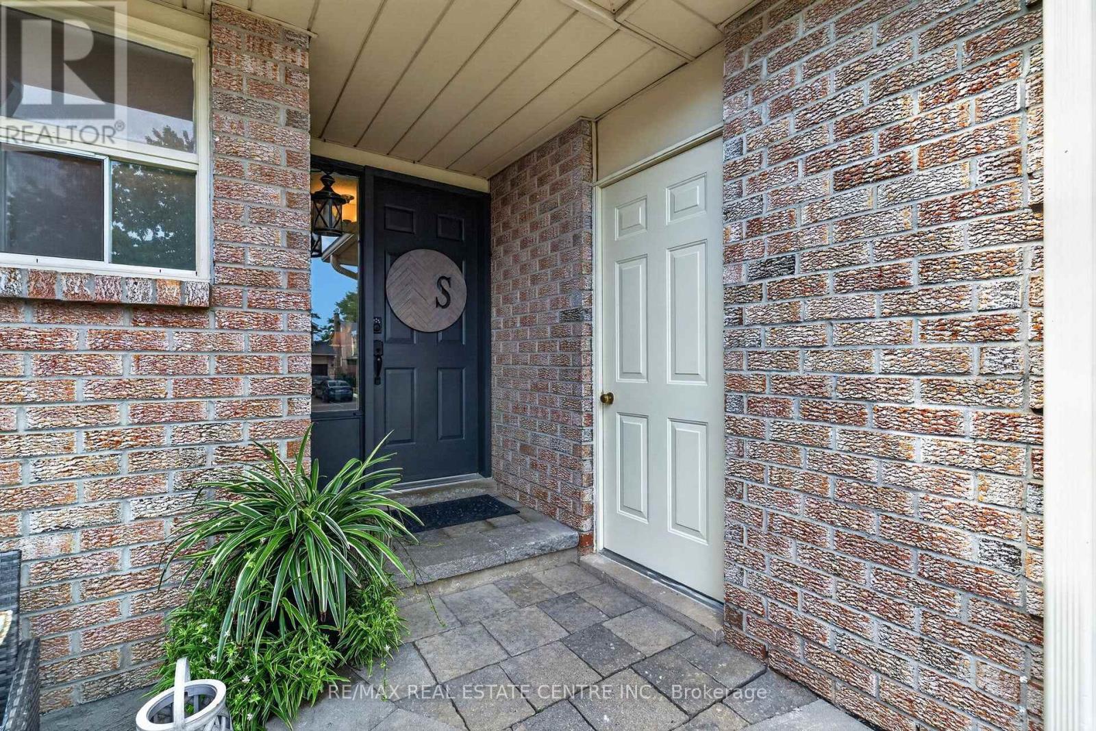482 VANIER DRIVE, Milton (BM Bronte Meadows) — photo 4