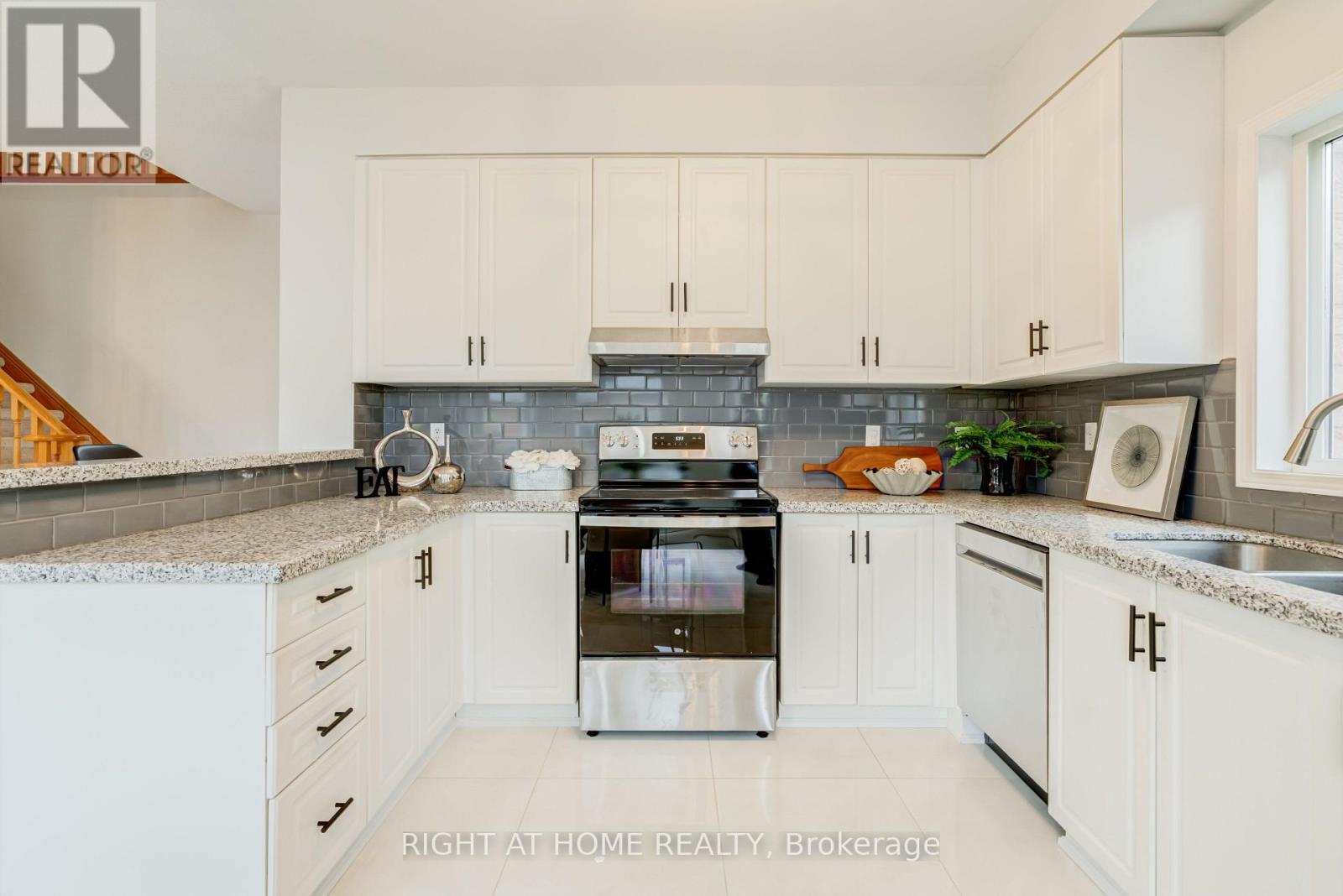 3823 TACC DRIVE - 16
