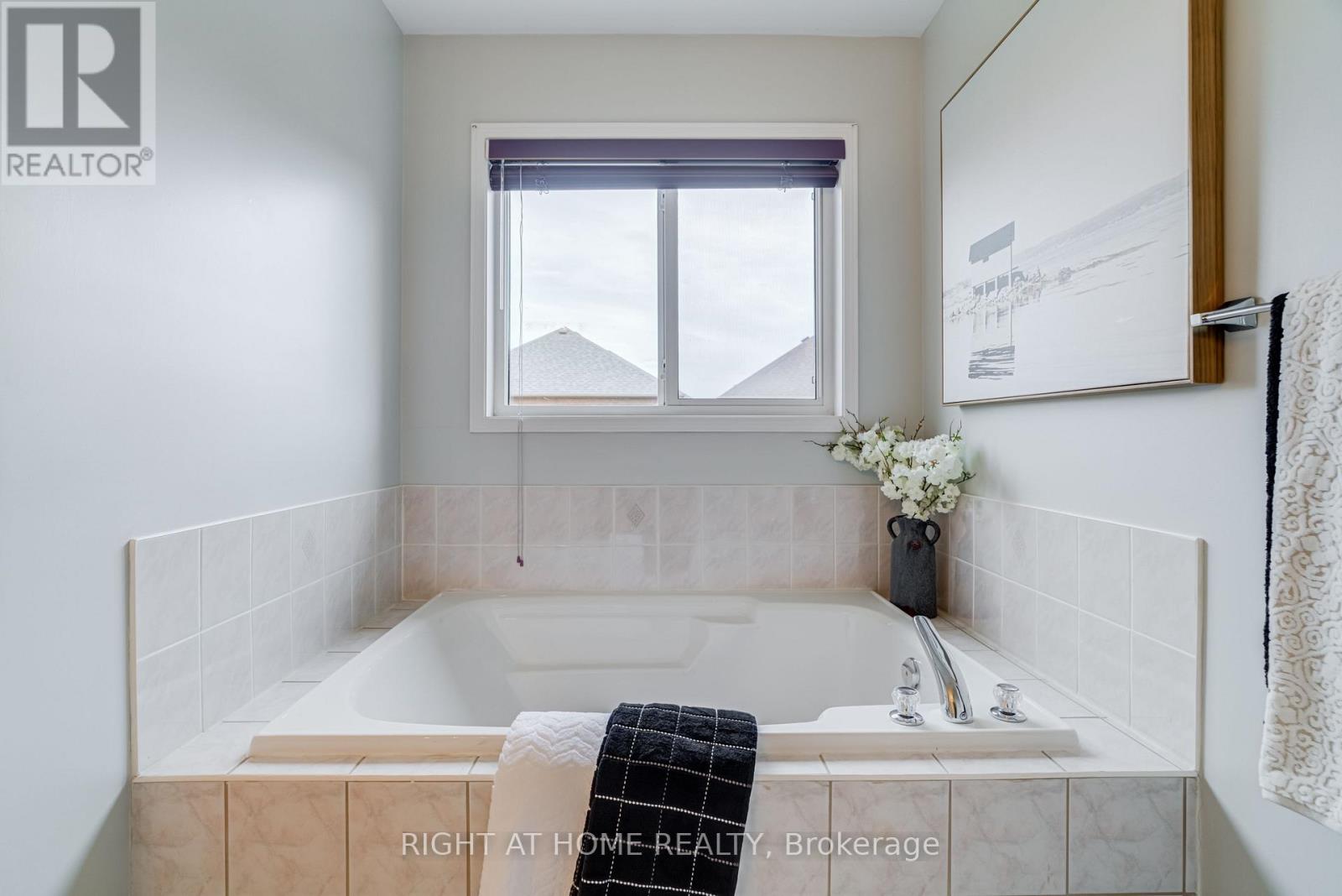 3823 TACC DRIVE - 28