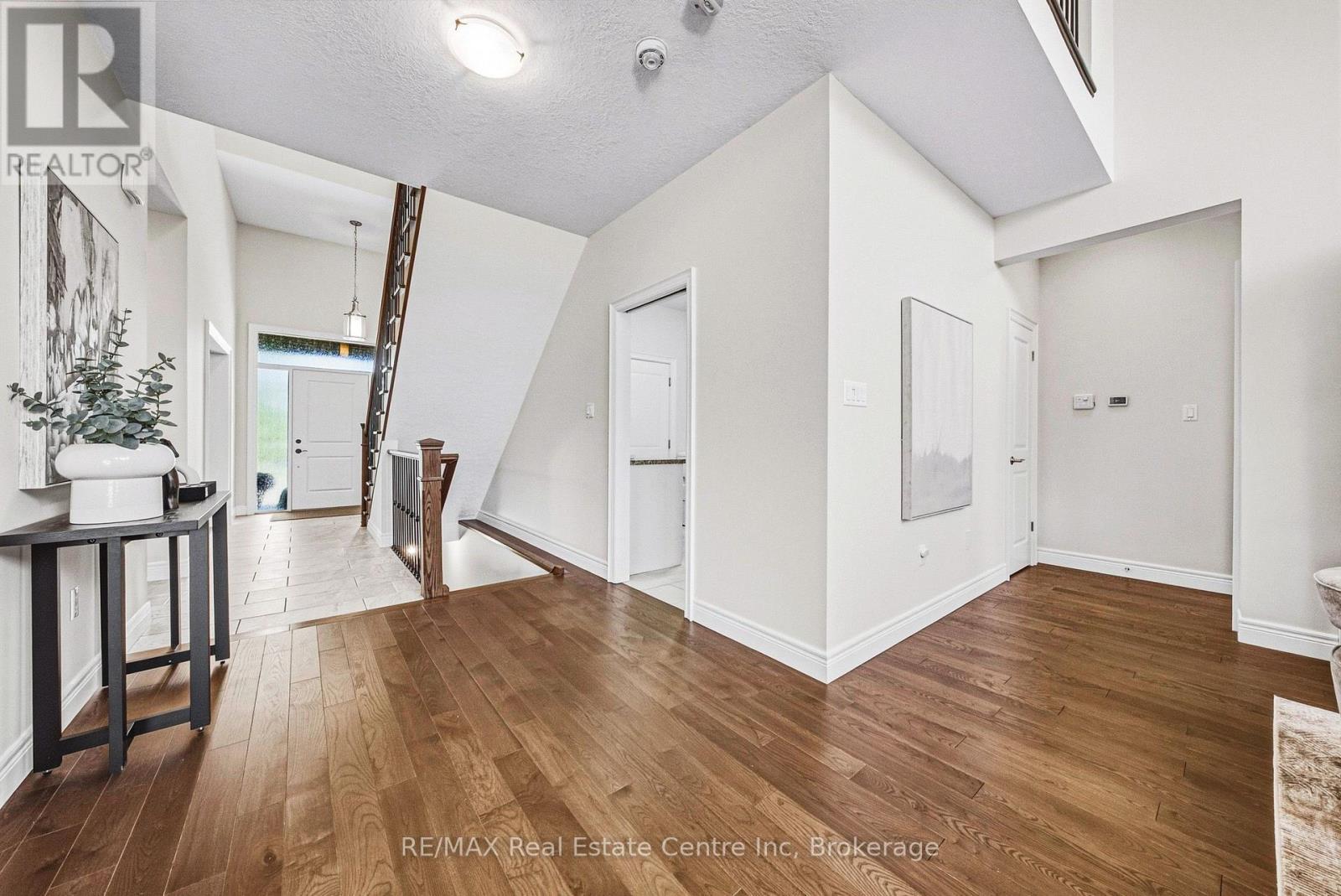 41 ZADUK PLACE - 8