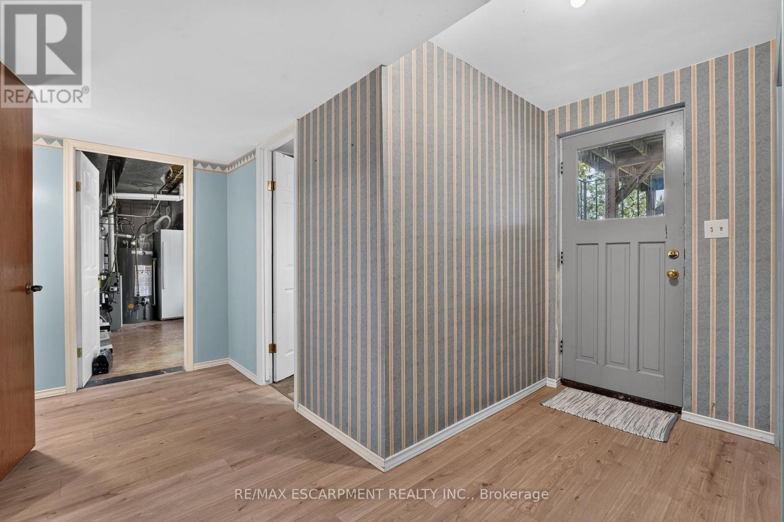 5 BROOKS CIRCLE - Image 34