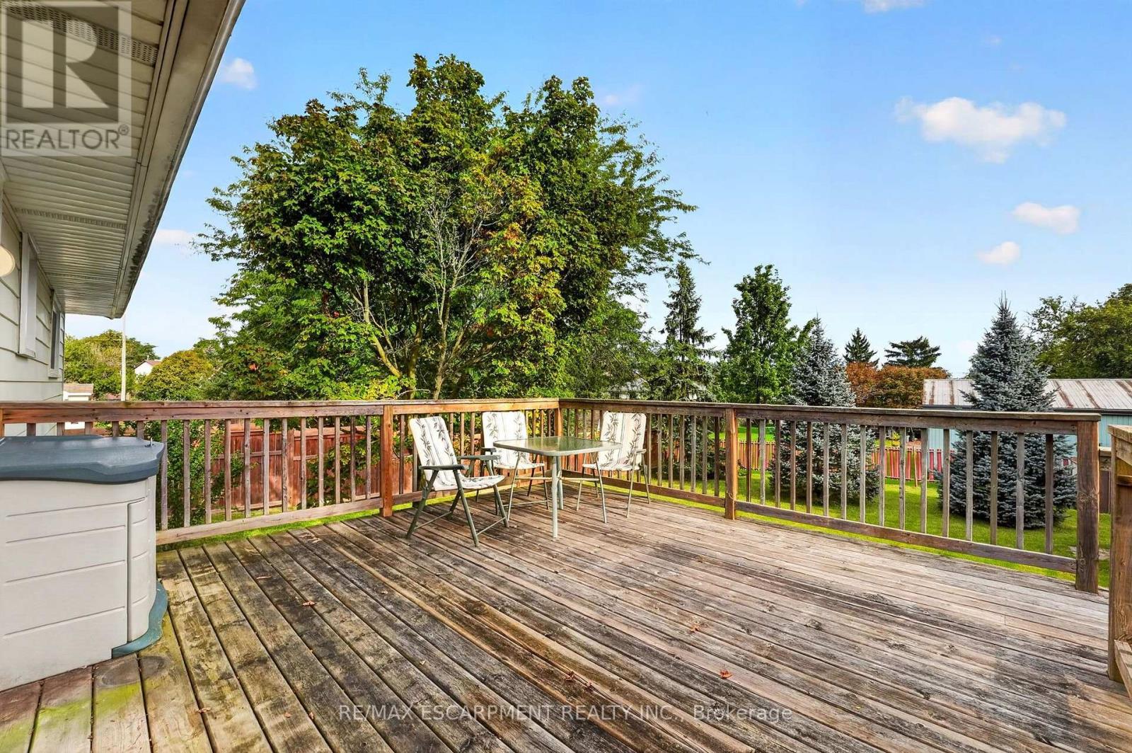 5 BROOKS CIRCLE - Image 40